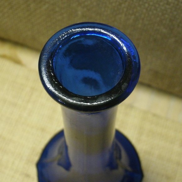 Hazel Atlas Vintage Cobalt Blue Glass Vase - Picture 11 of 16